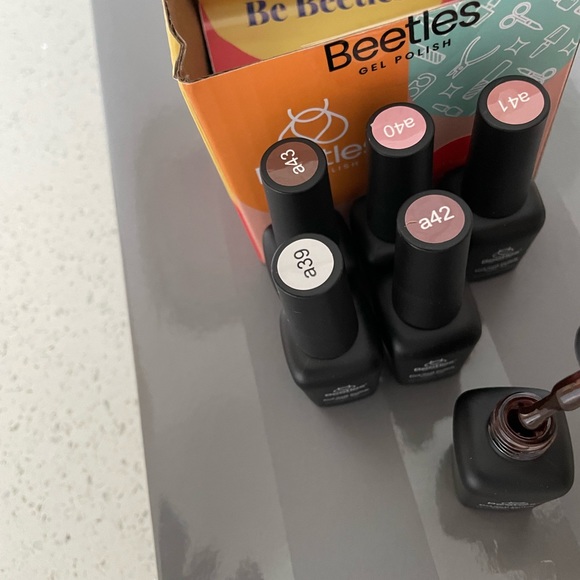 Beetles 6 x 7.5ml UV gels - Picture 3 of 7